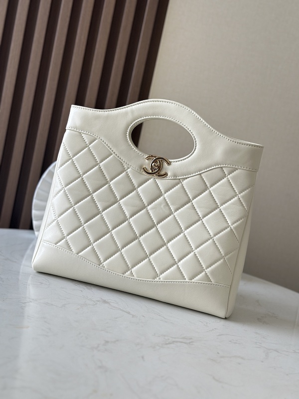 Chanel bag photo request