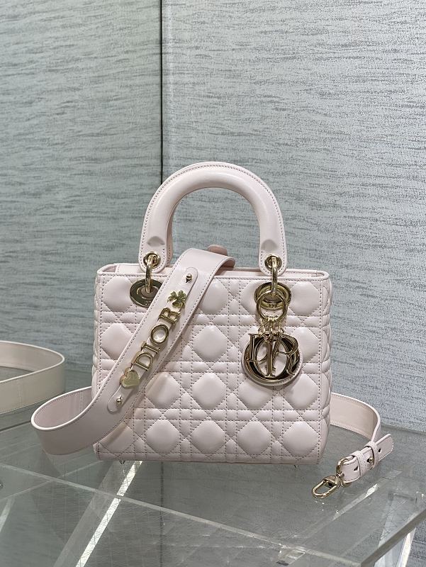 Dior bag photo request