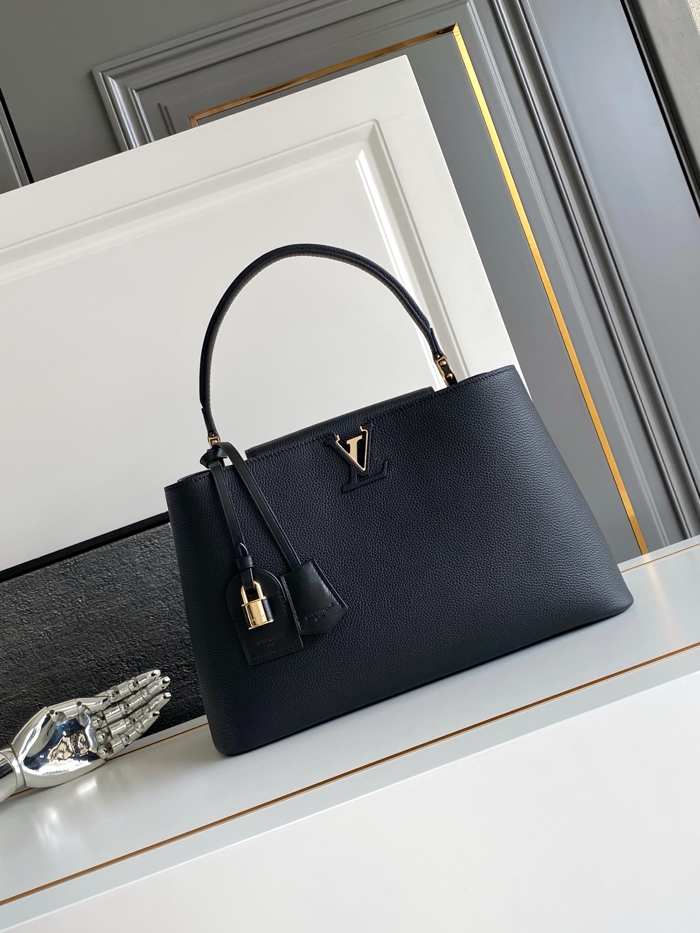 Louis Vuitton black bag style